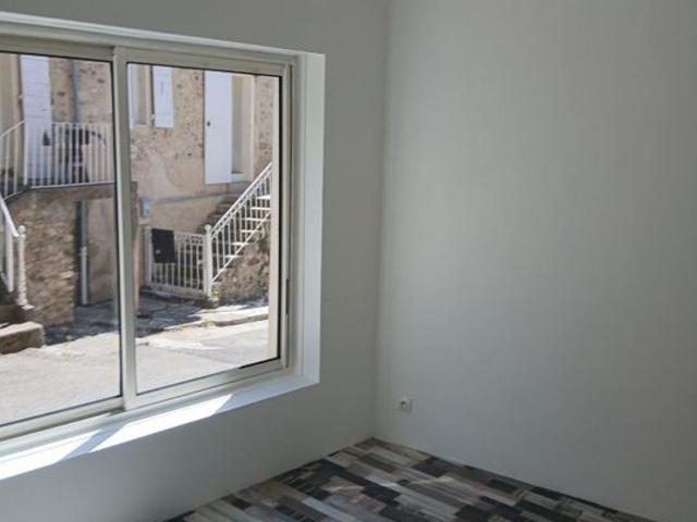 Maison 6 pièces, 110 m² à louer à La Brillanne 04700