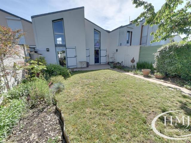 Maison 6 pièces 111 m²