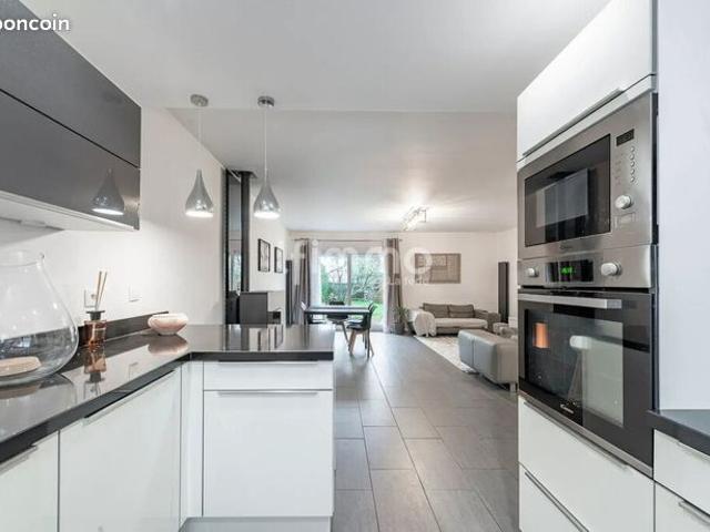 Maison 6 pièces 111 m²