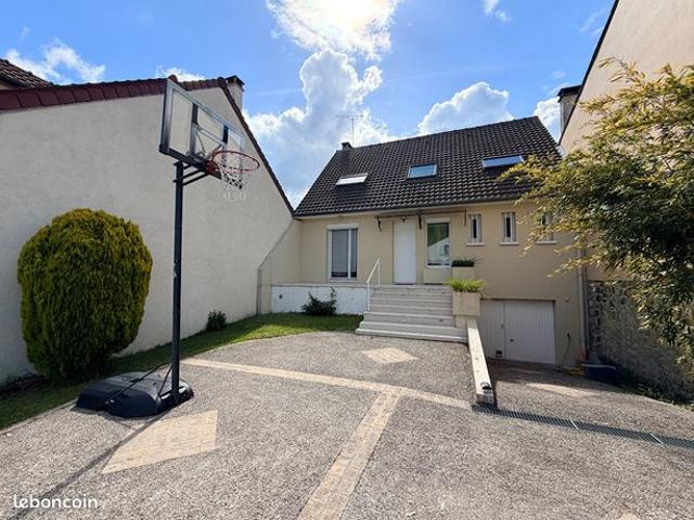 Maison 6 pièces 111 m²