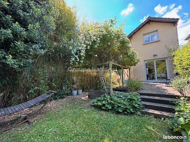 Maison 6 pièces 111 m²