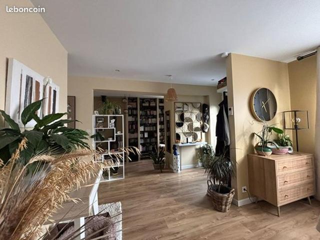 Maison 6 pièces 111 m²