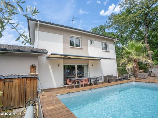 Maison 6 pièces 111 m²