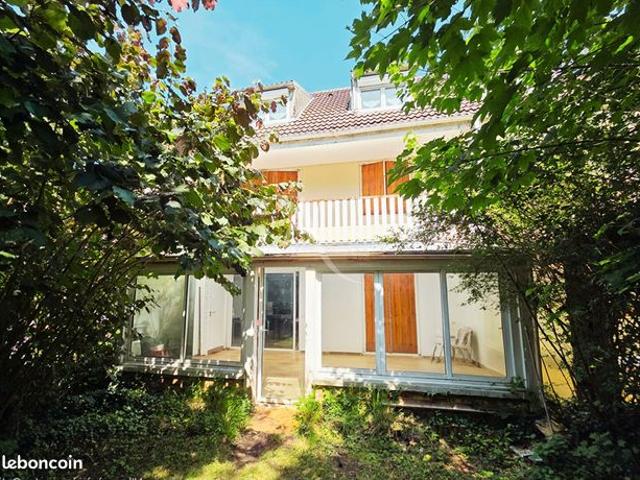 Maison 6 pièces 125 m²