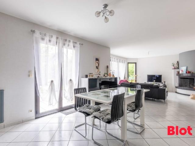 Maison 6 pièces 125 m²