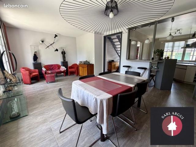 Maison 6 pièces 125 m²