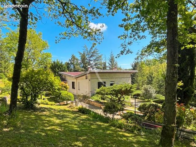 Maison 6 pièces 125 m²