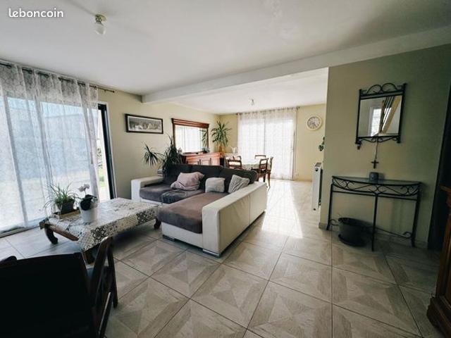 Maison 6 pièces 126 m²