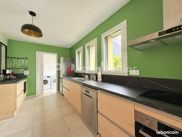 Maison 6 pièces 126 m²