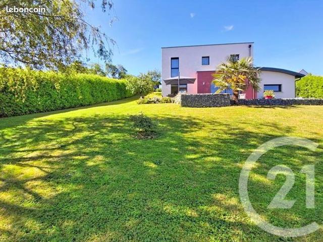 Maison 6 pièces 126 m²