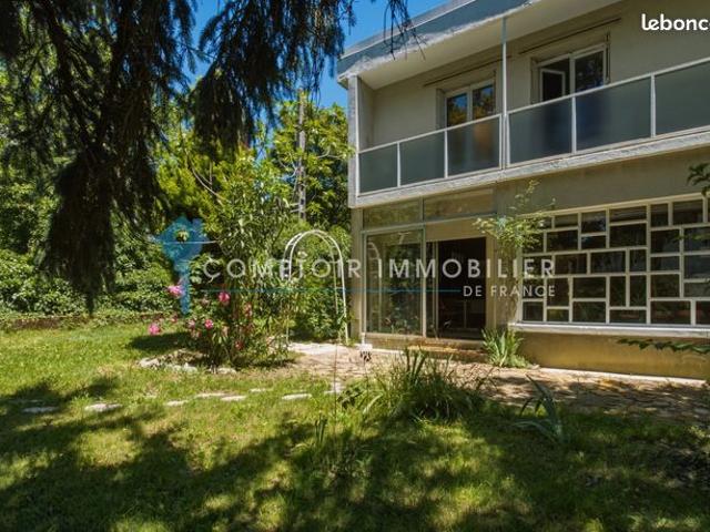 Maison 6 pièces 126 m²