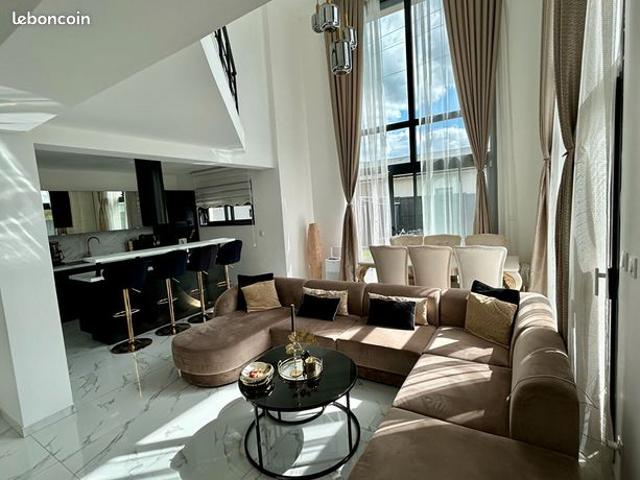 Maison 6 pièces 126 m²