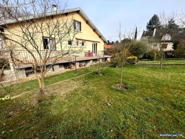 Maison 6 pièces 127 m²