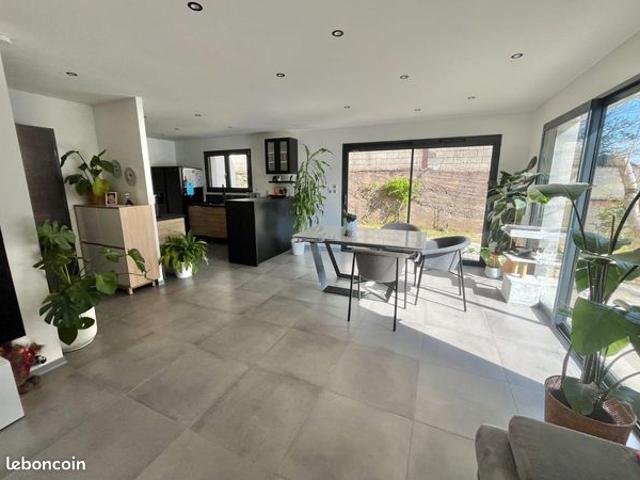 Maison 6 pièces 120 m²