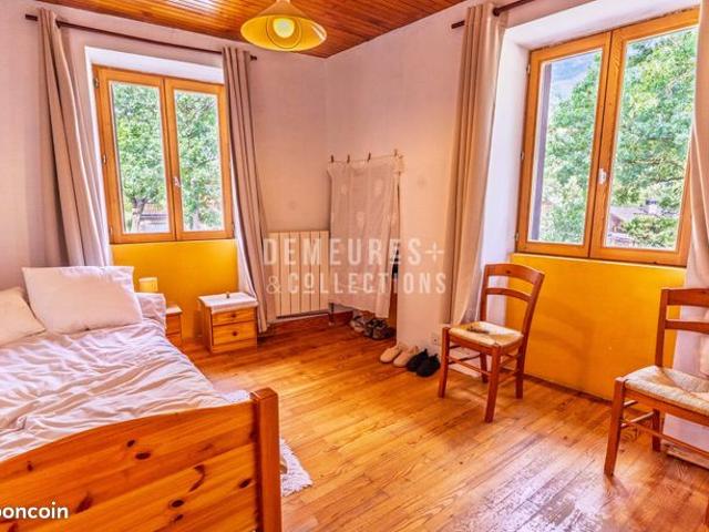 Maison 6 pièces 120 m²