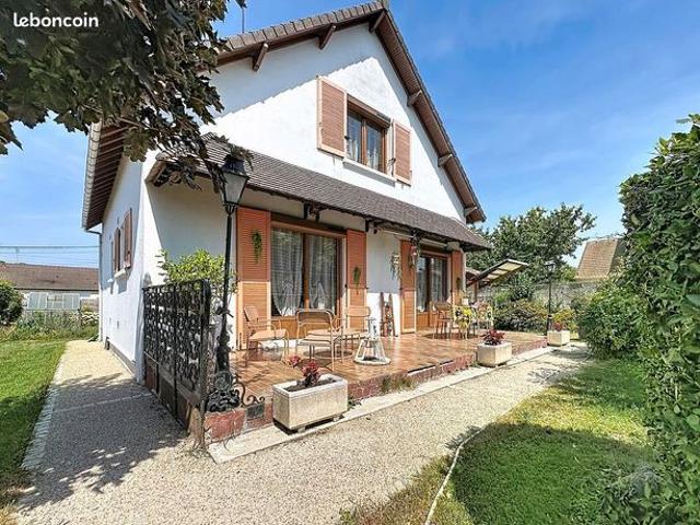 Maison 6 pièces 120 m²