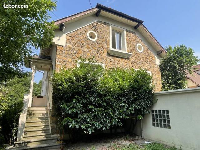 Maison 6 pièces 120 m²