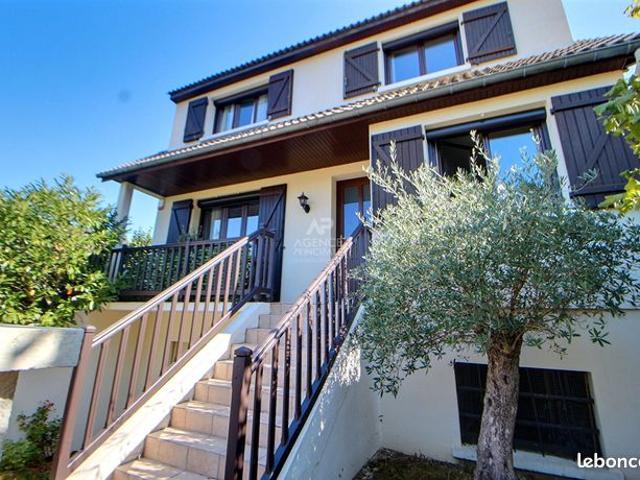 Maison 6 pièces 120 m²