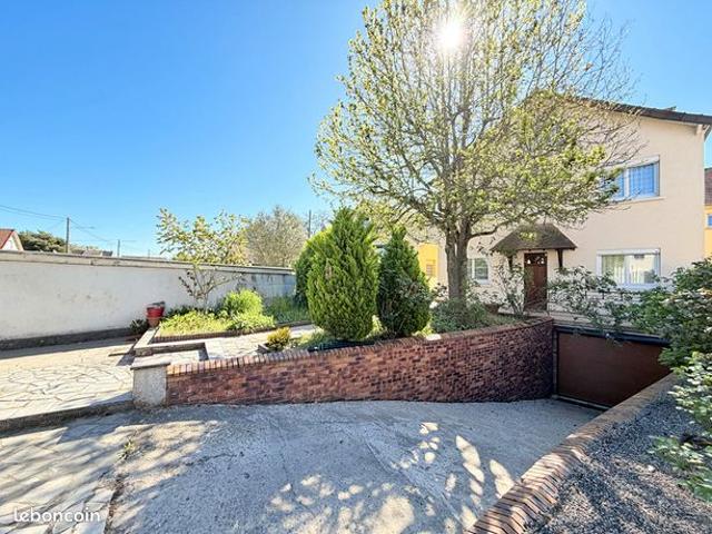 Maison 6 pièces 120 m²