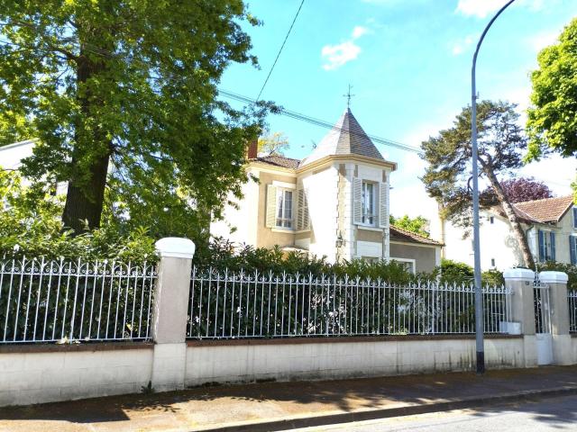 Maison 6 pièces 120 m²