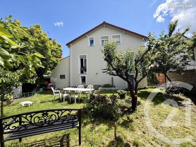 Maison 6 pièces 120 m²
