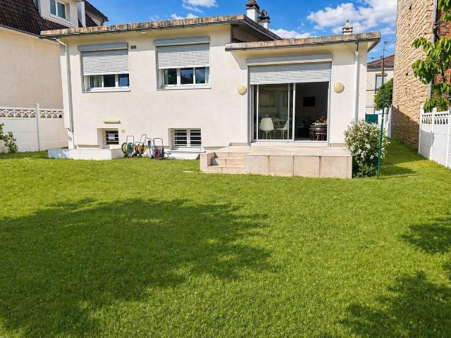 Maison 6 pièces 120 m²