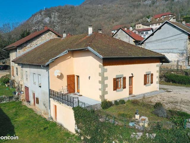 Maison 6 pièces 120 m²