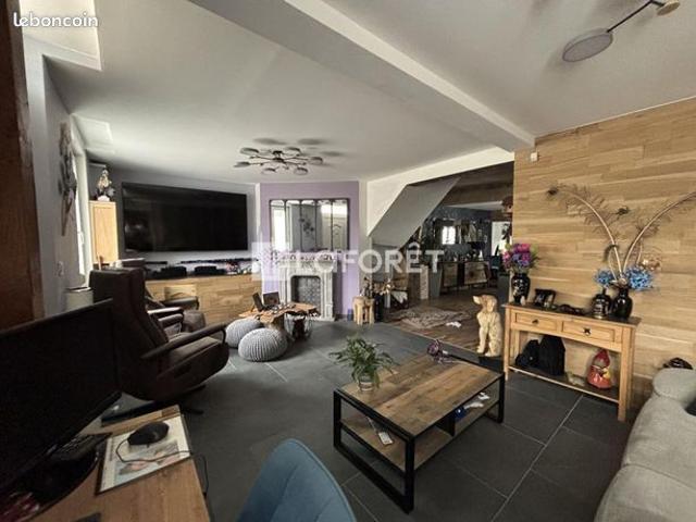 Maison 6 pièces 120 m²