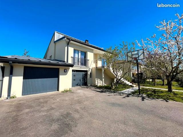 Maison 6 pièces 120 m²