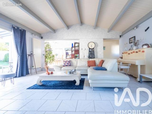 Maison 6 pièces 120 m²