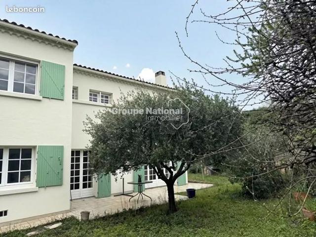 Maison 6 pièces 120 m²