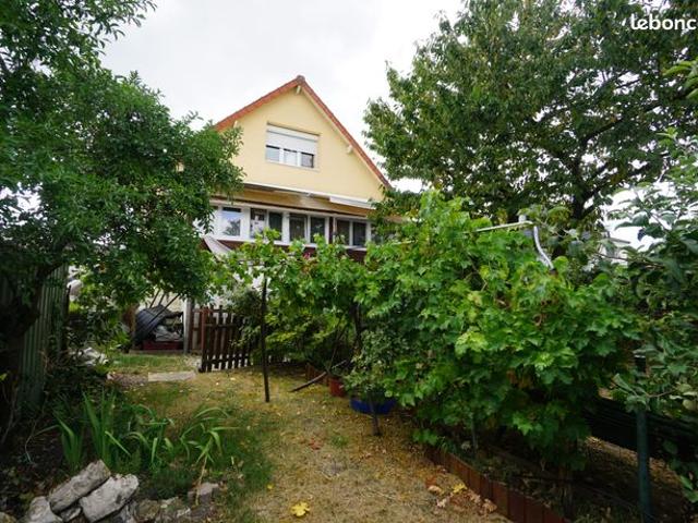 Maison 6 pièces 120 m²