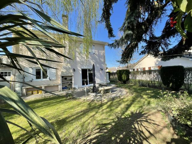 Maison 6 pièces 120 m²