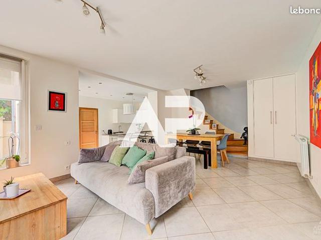 Maison 6 pièces 120 m²