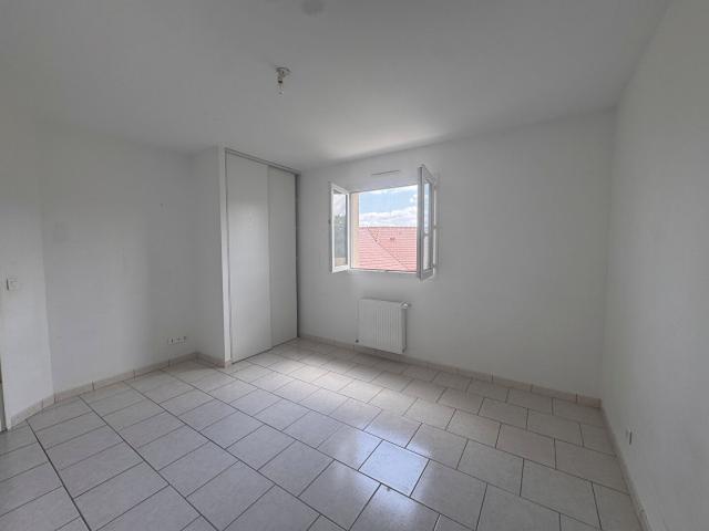Maison 6 pièces, 120 m² à louer à Lescar 64230