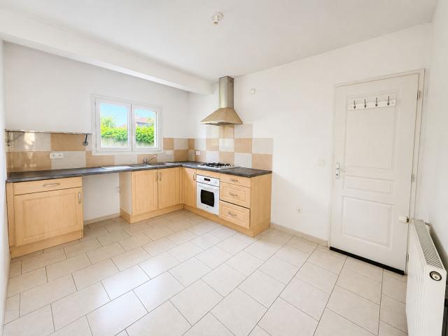Maison 6 pièces, 120 m² à louer à Lescar 64230