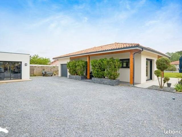 Maison 6 pièces 121 m²