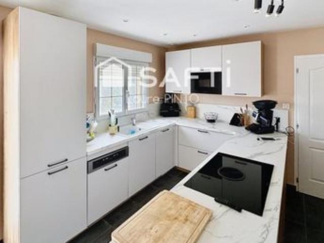 Maison 6 pièces 121 m²