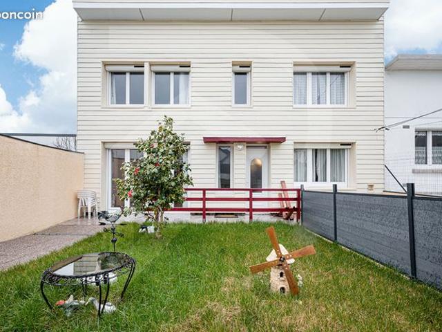 Maison 6 pièces 121 m²
