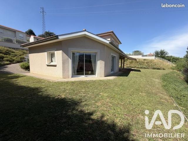 Maison 6 pièces 121 m²