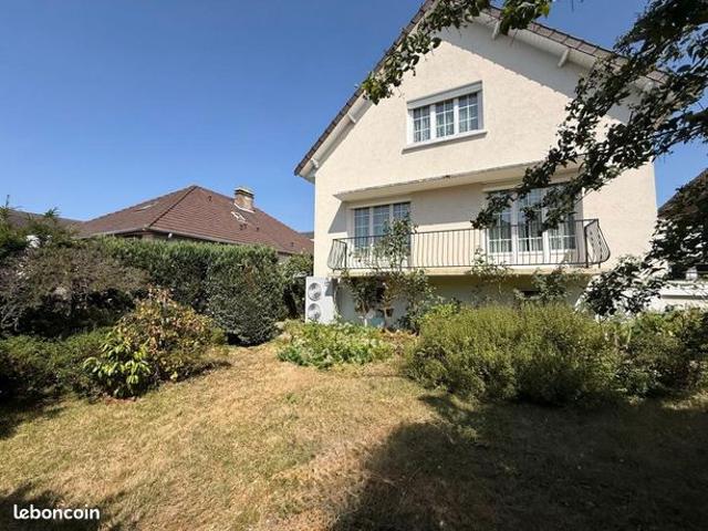 Maison 6 pièces 121 m²