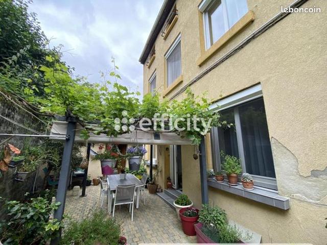 Maison 6 pièces 121 m²