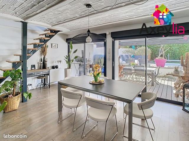 Maison 6 pièces 121 m²