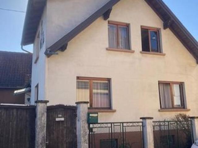 Maison 6 pièces 121 m²