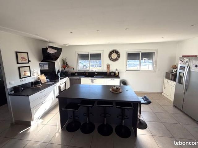 Maison 6 pièces 121 m²