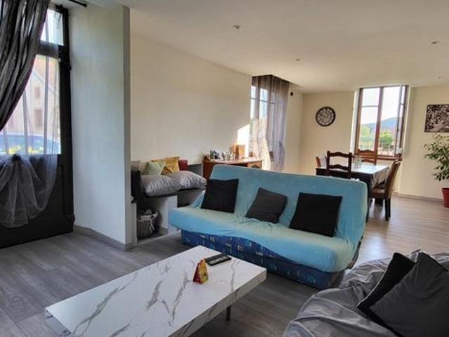 Propriété 6 pièces 121 m²