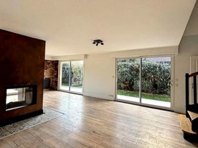 Maison 6 pièces 121 m²