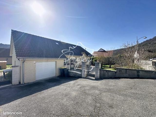 Maison 6 pièces 121 m²