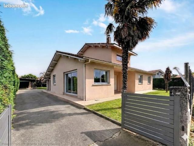 Maison 6 pièces 121 m²