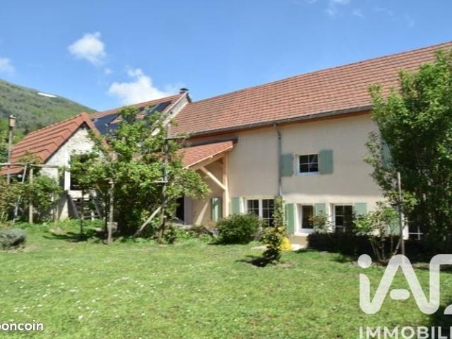Maison 6 pièces 121 m²